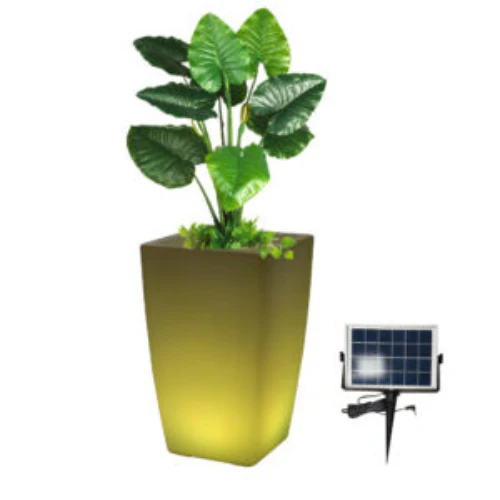 EuroTrail | Solar panel charging garden lights - Image 3