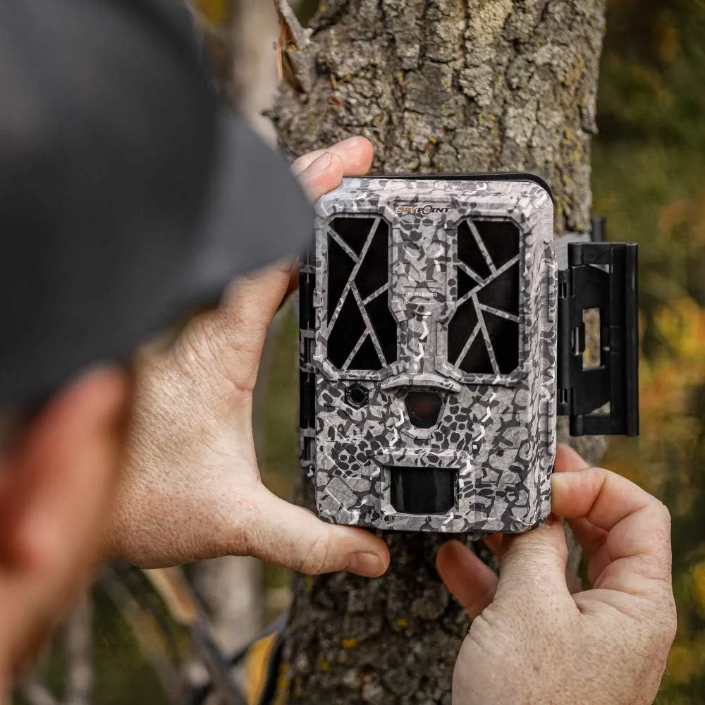 SpyPoint Force-Pro Trail Camera | Camo | DISCOUNTED AS BOX DAMAGED - Image 2
