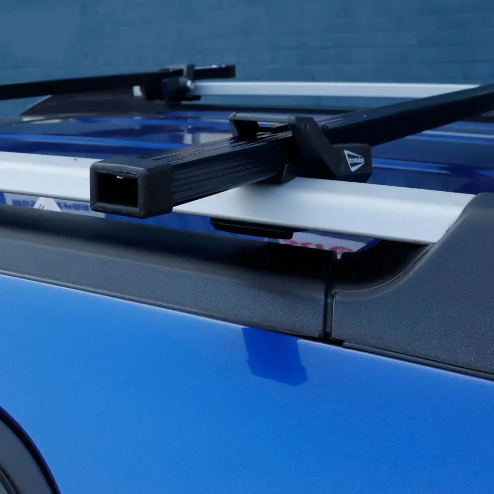 Streetwize | 125cm Universal Locking Roof Bars (For Roof Rails) - Image 4