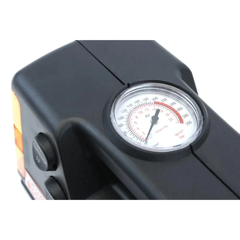 Streetwize | 300PSI 12V 3-in-1 Analogue Air Compressor With LED Torch (Oblong-Style) - Image 3