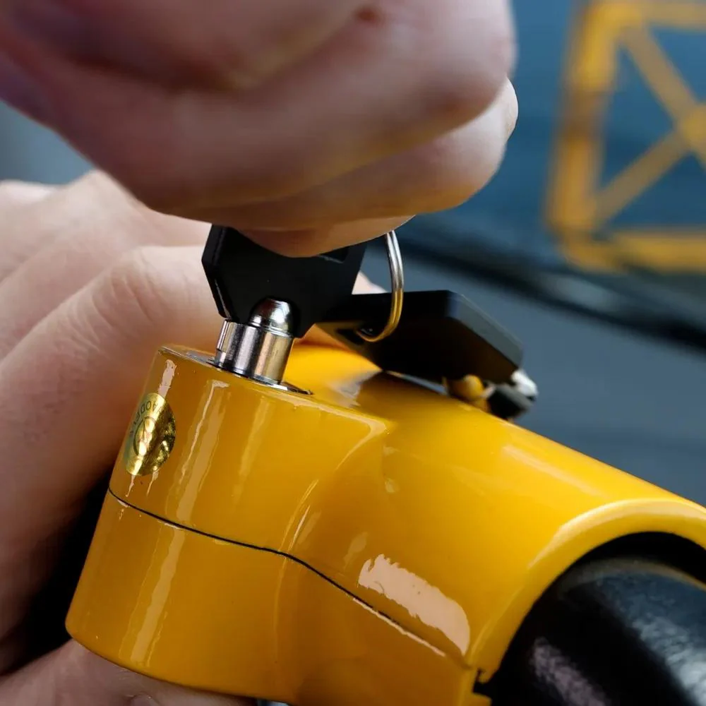 Streetwize | Baseball Bat Steering Wheel Lock - Image 4