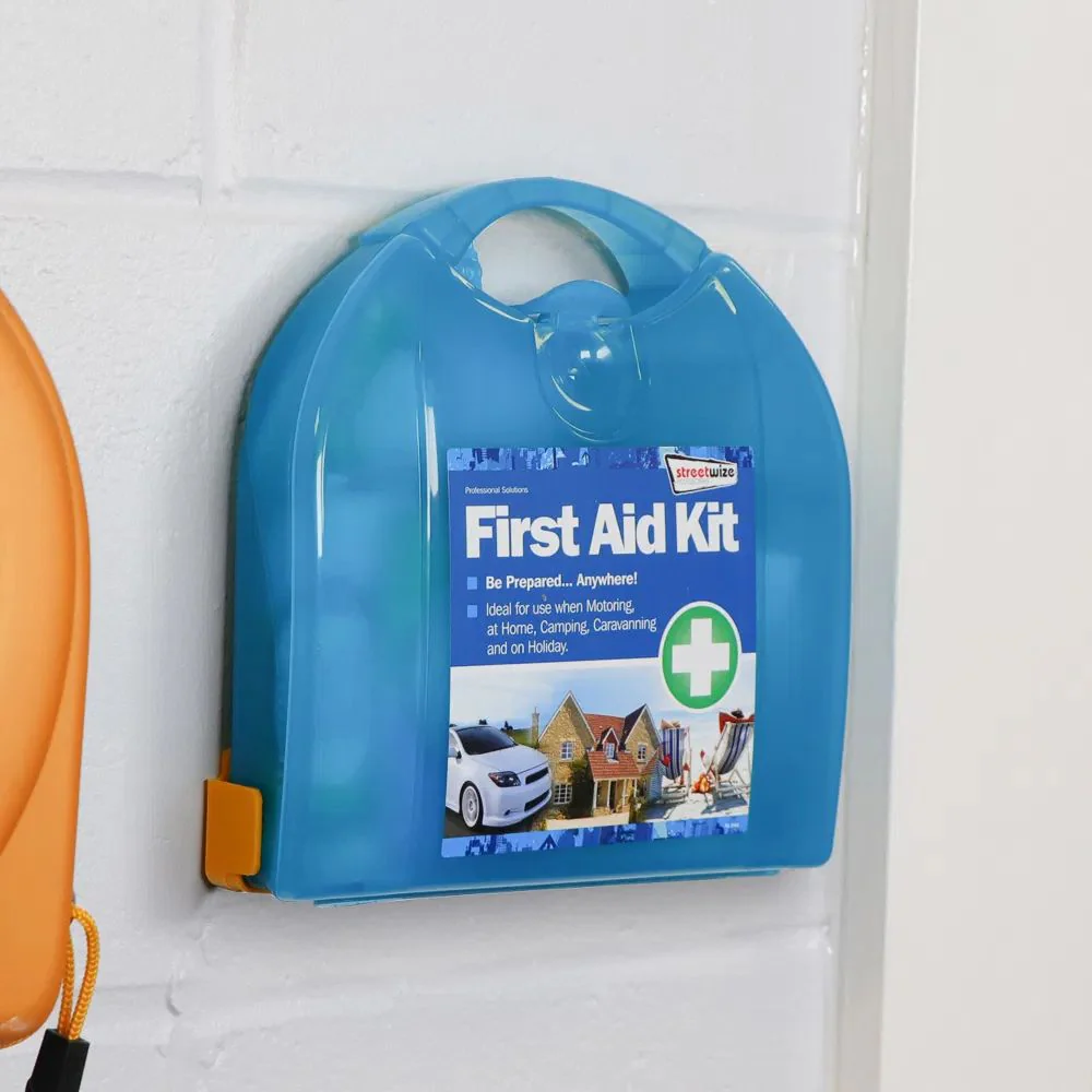 Streetwize | First Aid Kit Deluxe with Mounting Bracket - Image 3